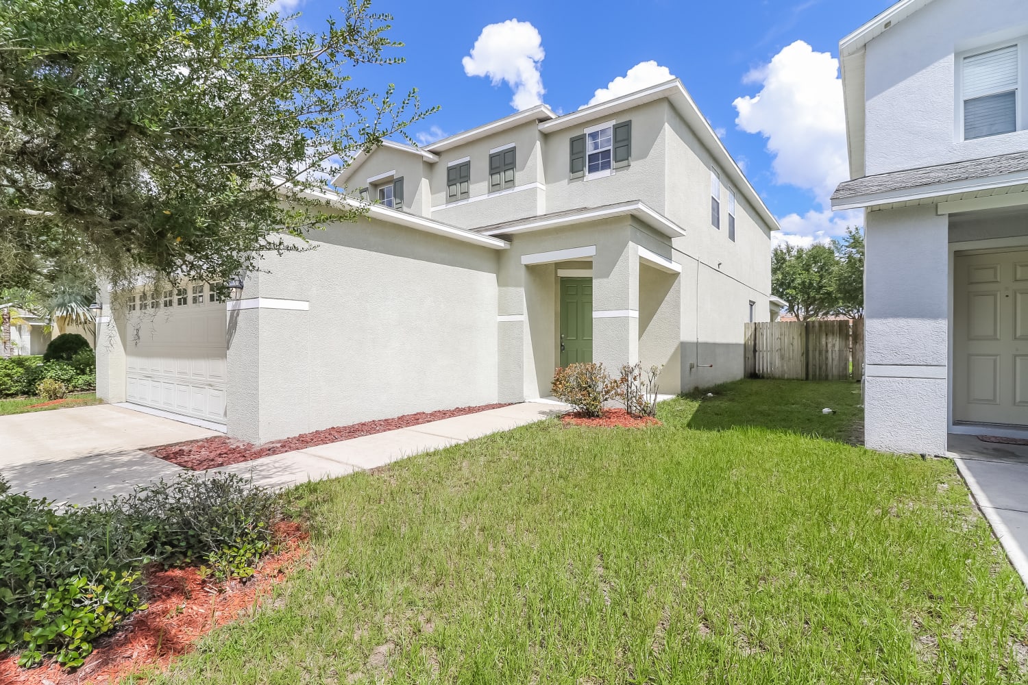 11006 Golden Silence Dr photo 2
