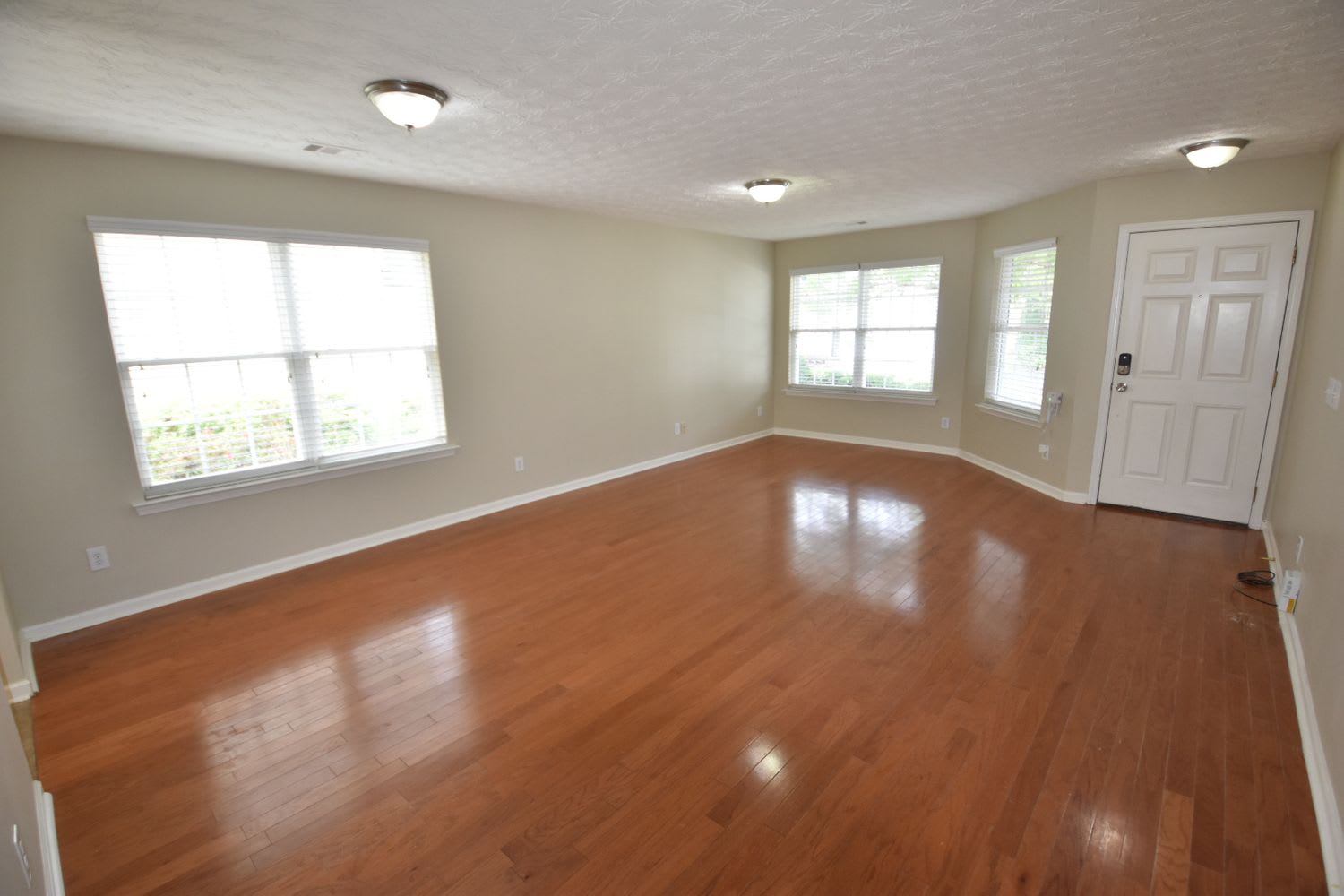 214 Weatherstone Pointe Dr photo 2