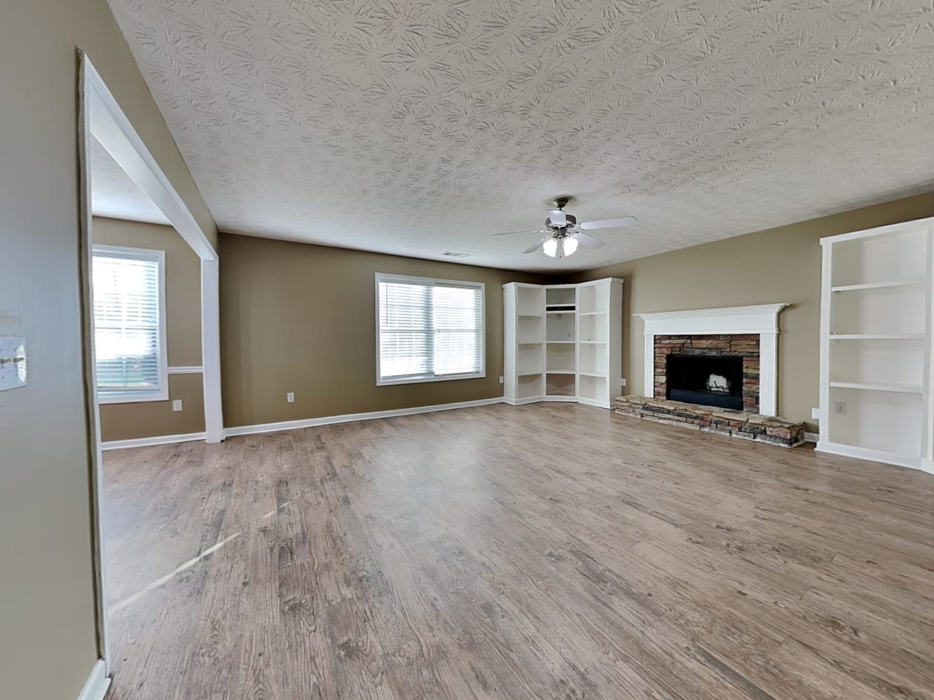 680 Colt Shoals Ln photo 5