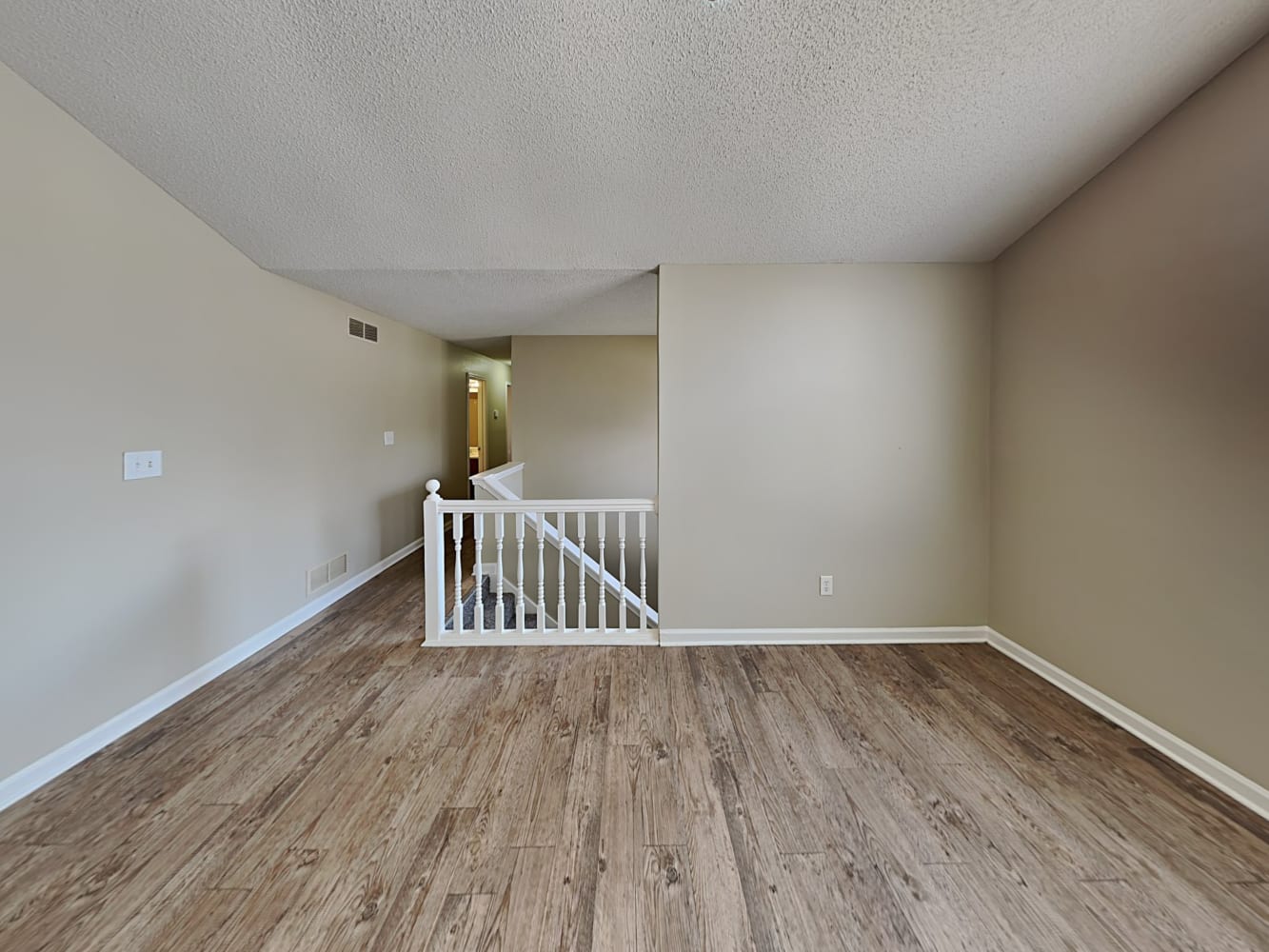 101 Brandon Woods Cir photo 5