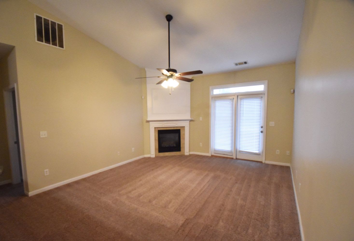 9103 Valleyview Ct photo 3
