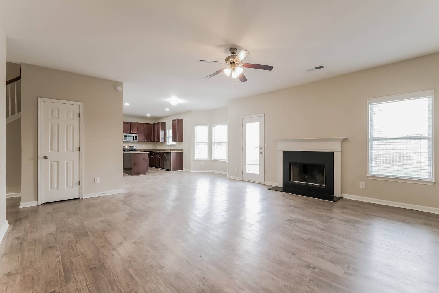4015 Pointe Vecchio Cir photo 4