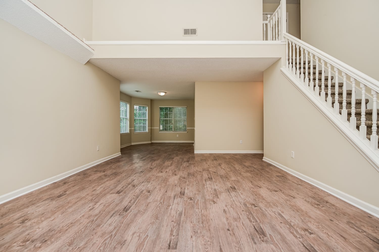 3828 Waldrop Hills Dr photo 5