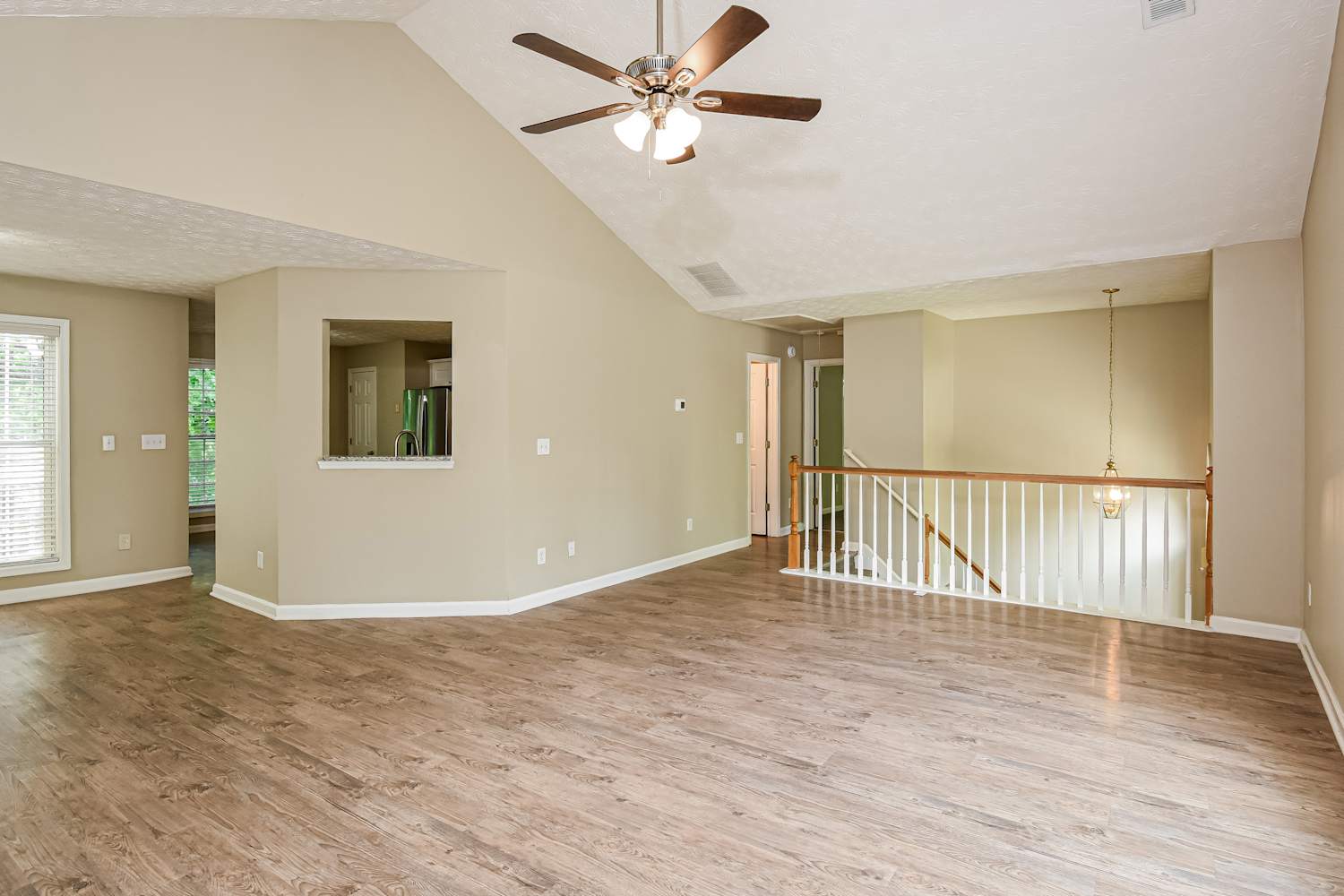 1652 Tunbridge Ln photo 5