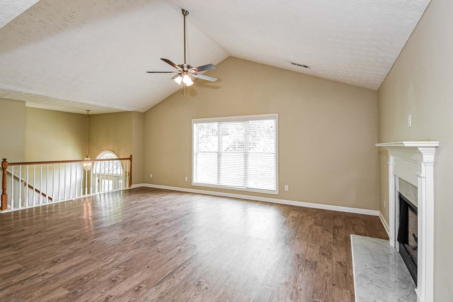1652 Tunbridge Ln photo 4