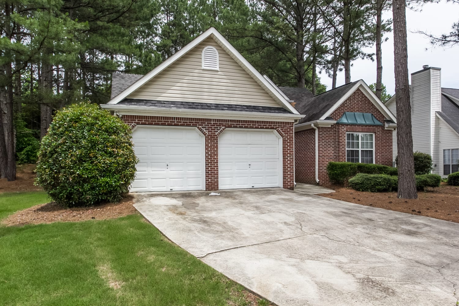 180 Eastfield Ct photo 3