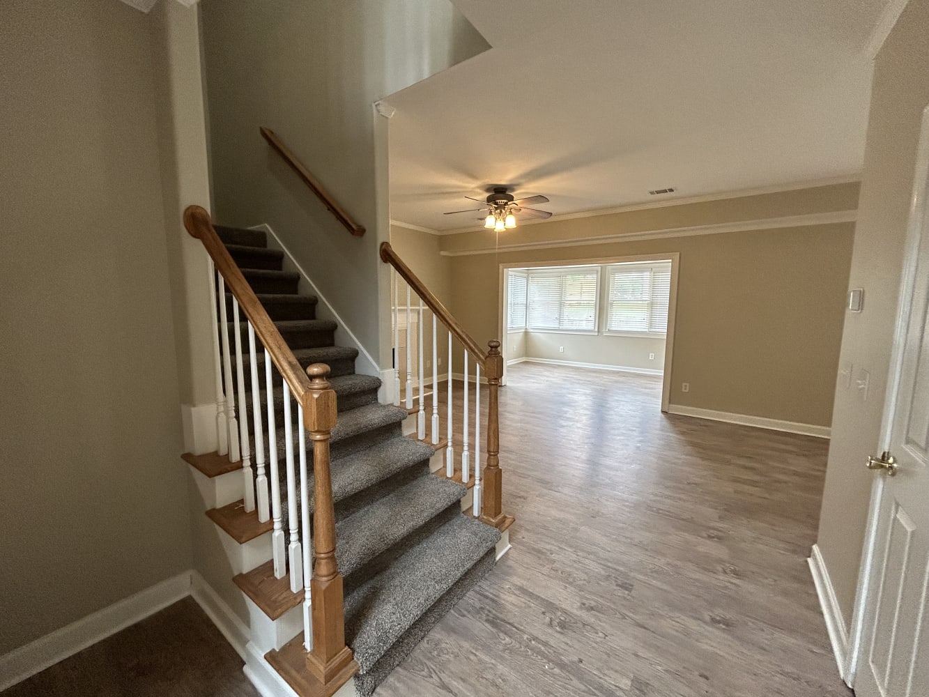 4399 Beacon Hill Dr SW photo 4