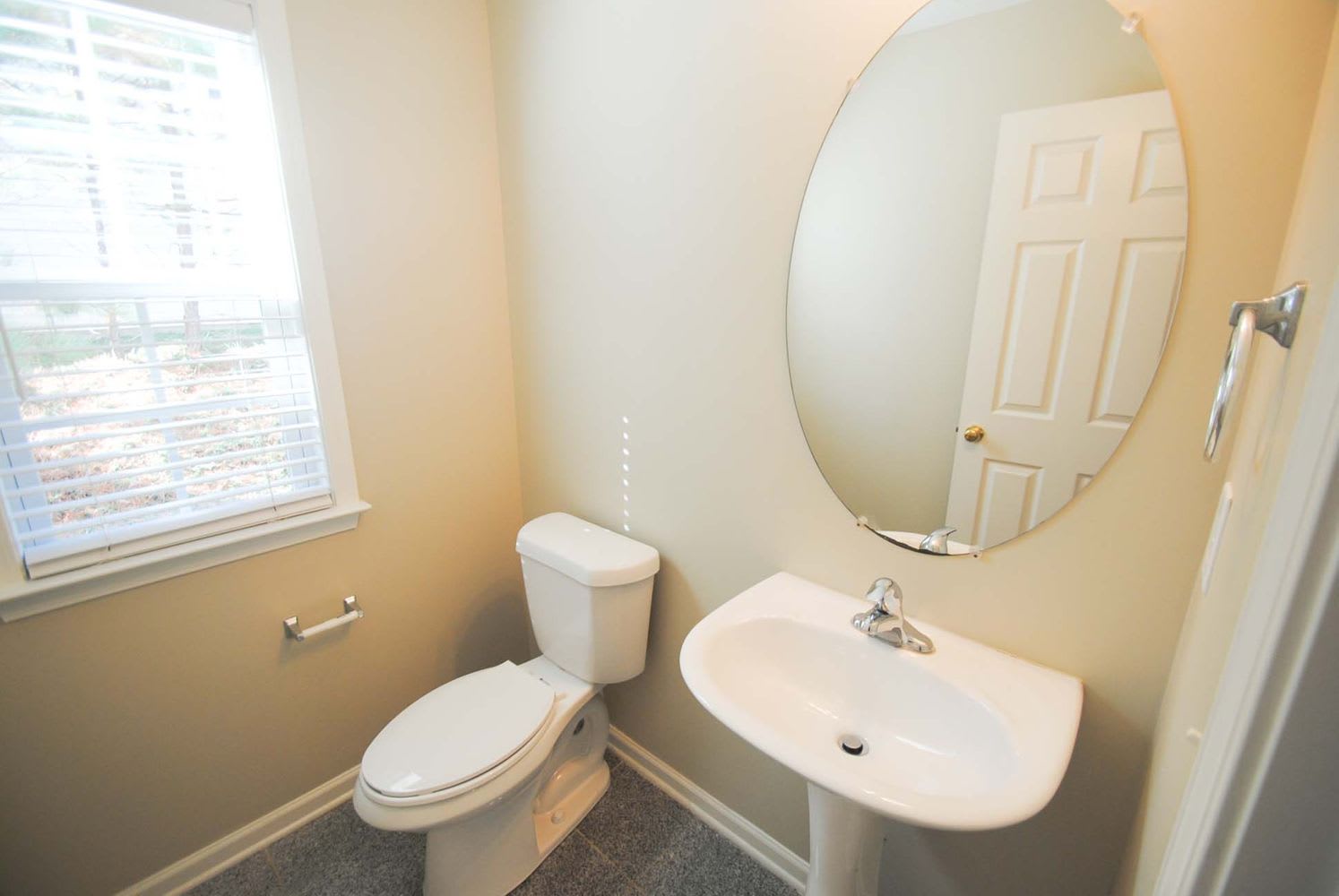 2327 Pierce Way photo 5