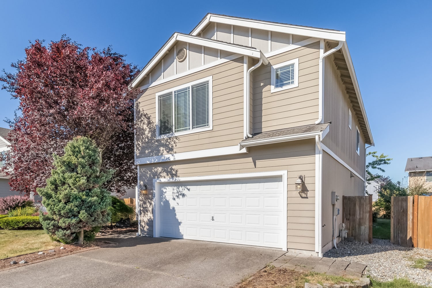 18402 28th Ave E photo 2