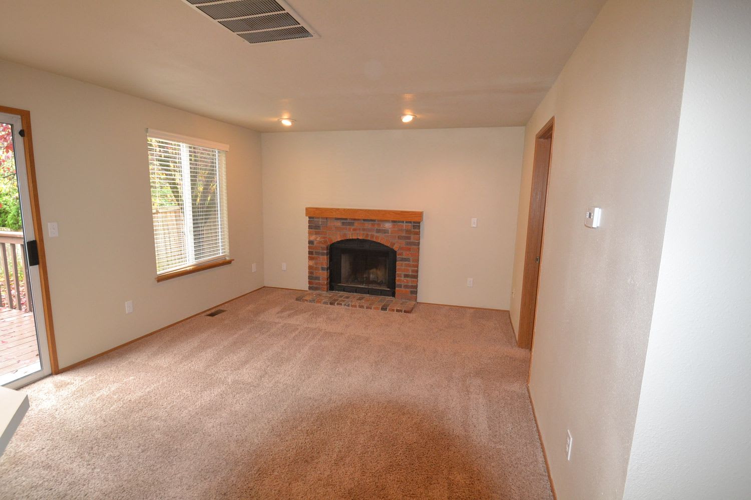3201 32nd Street Pl SE photo 5