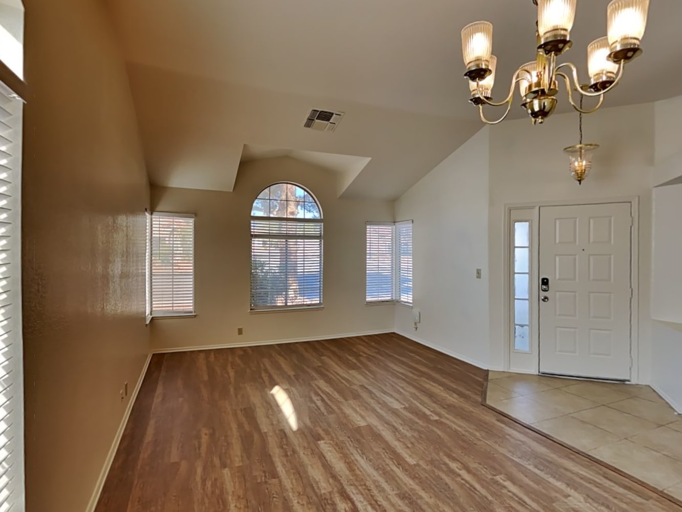 4508 Plano Dr photo 3