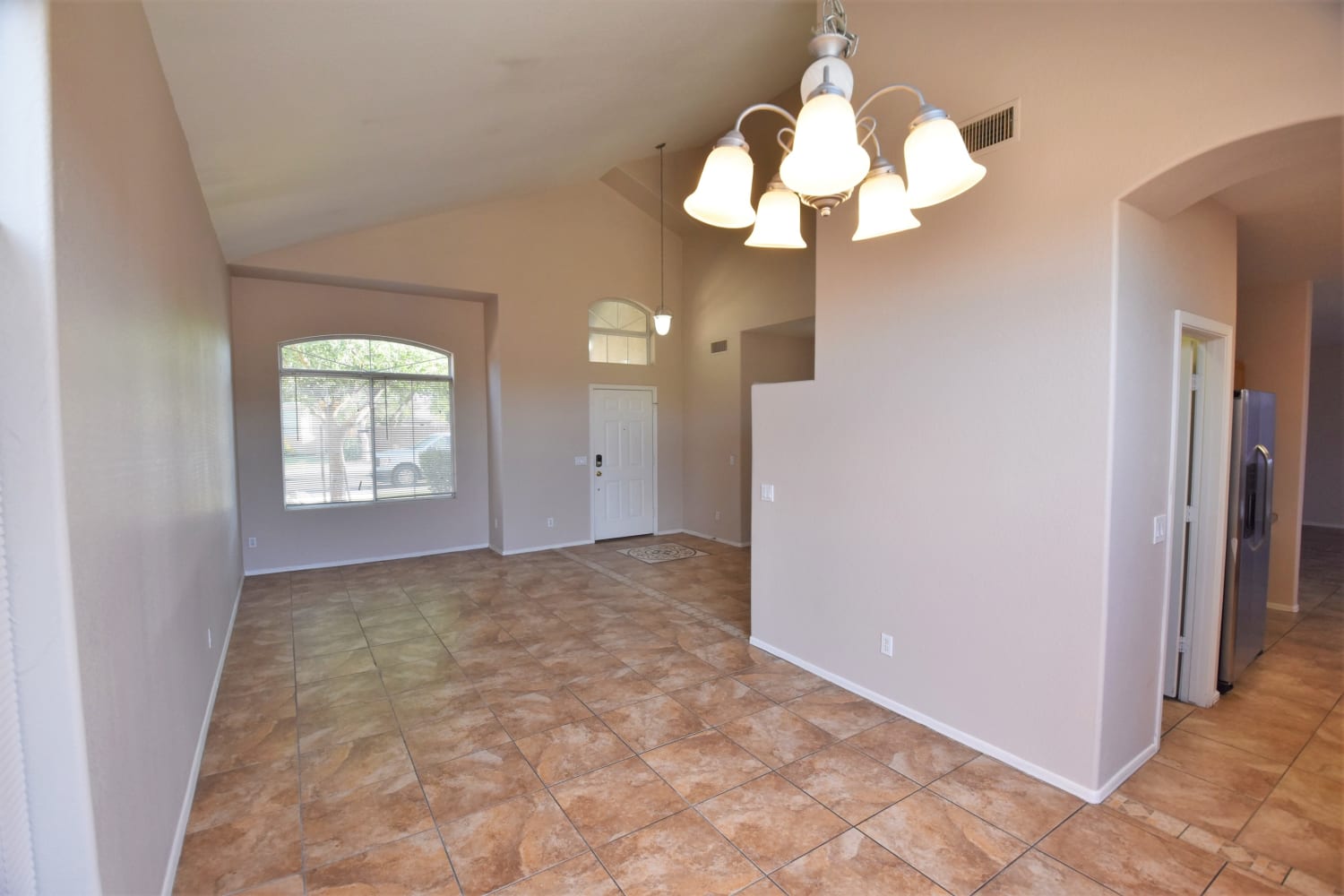 3219 W Maldonado Rd photo 2