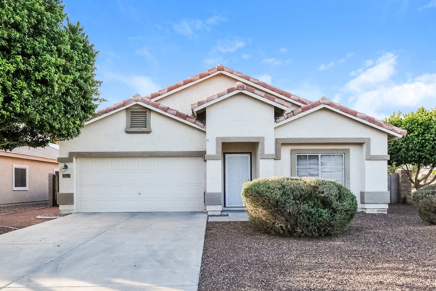 15722 W Calavar Rd Surprise, AZ 85379 photo 3