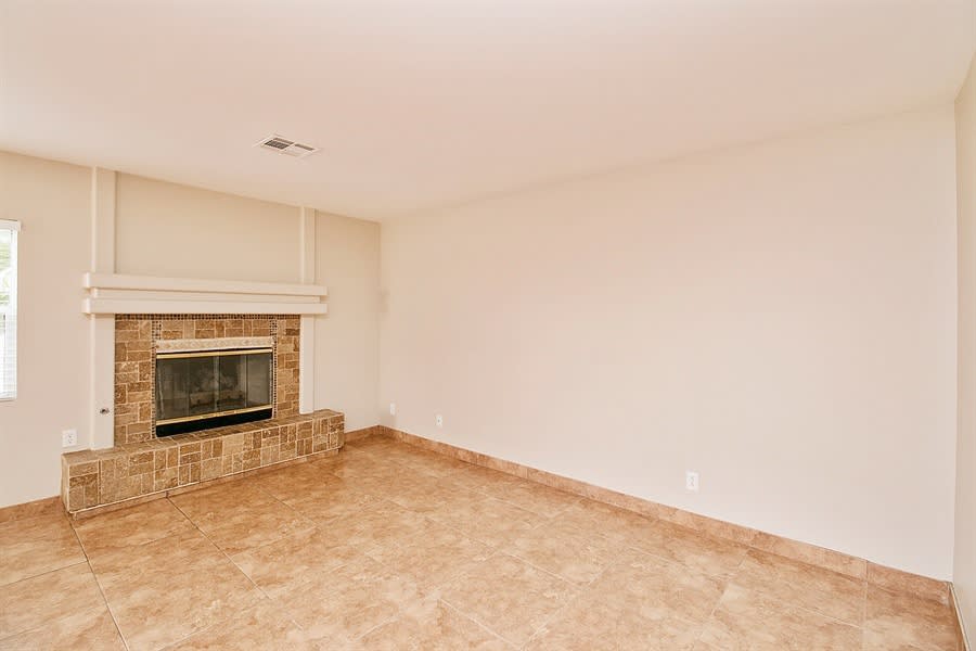 1628 Sun Canyon Ct photo 4
