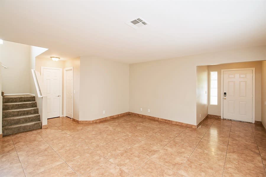 1628 Sun Canyon Ct photo 2