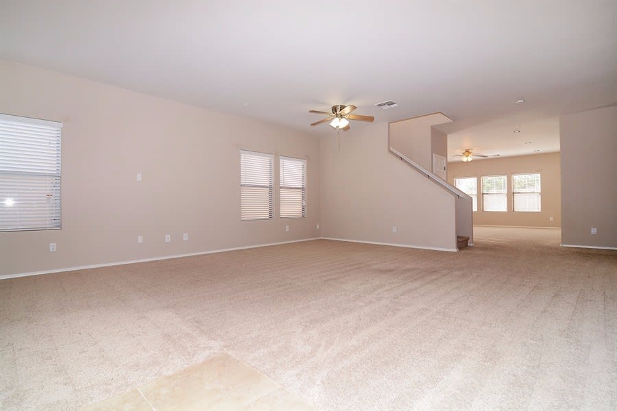 18553 W Mariposa Dr photo 3
