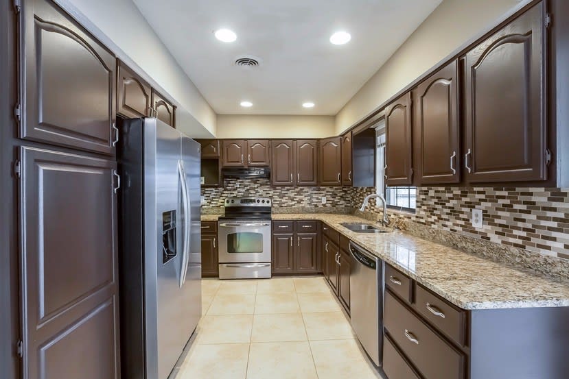 506 E Hilda Dr photo 4