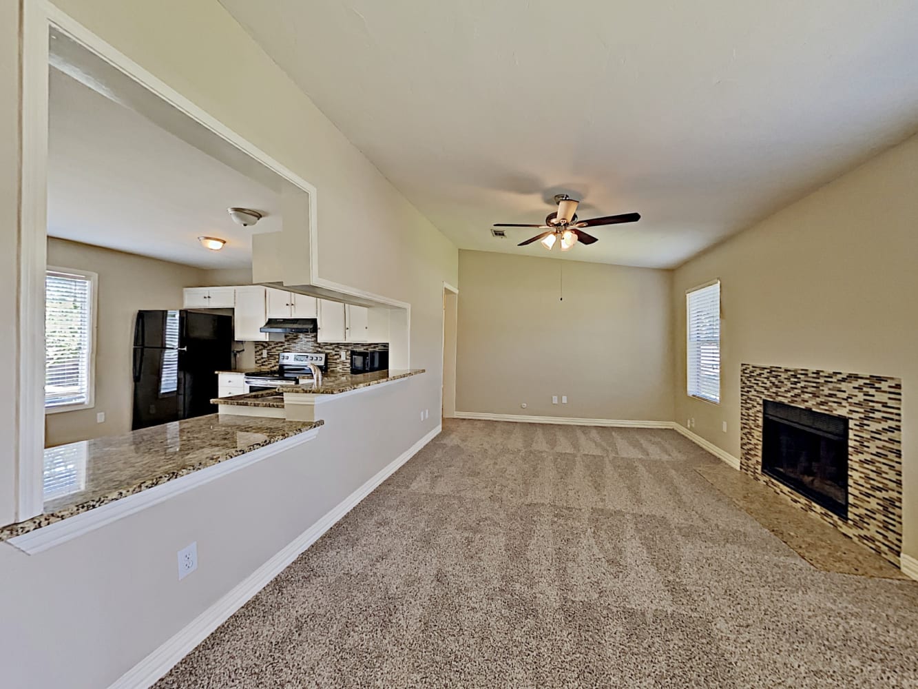 506 Plainview Dr photo 3