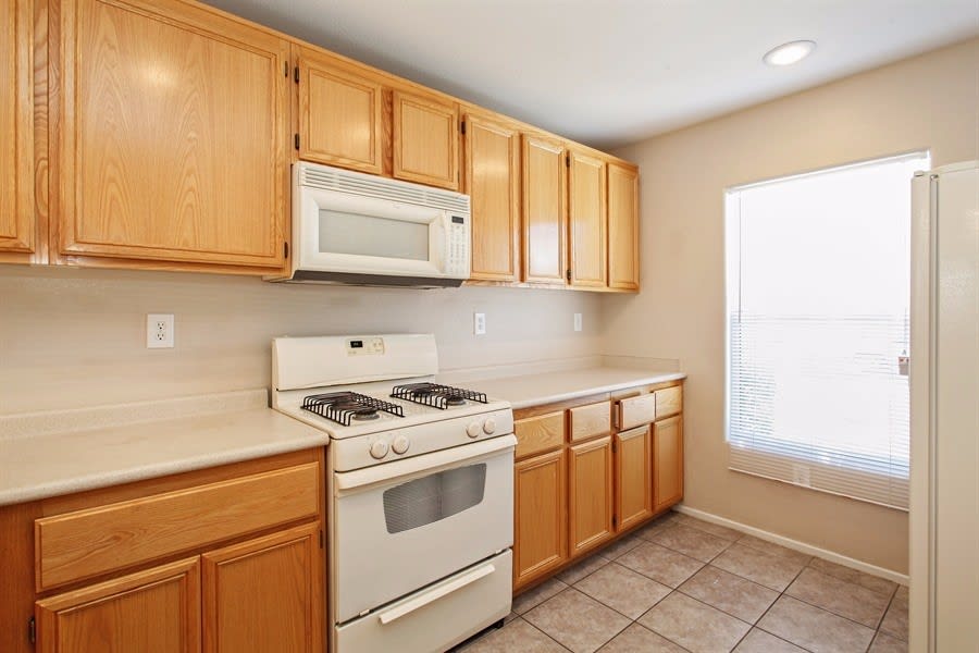 7224 Camden Pine Ave photo 4