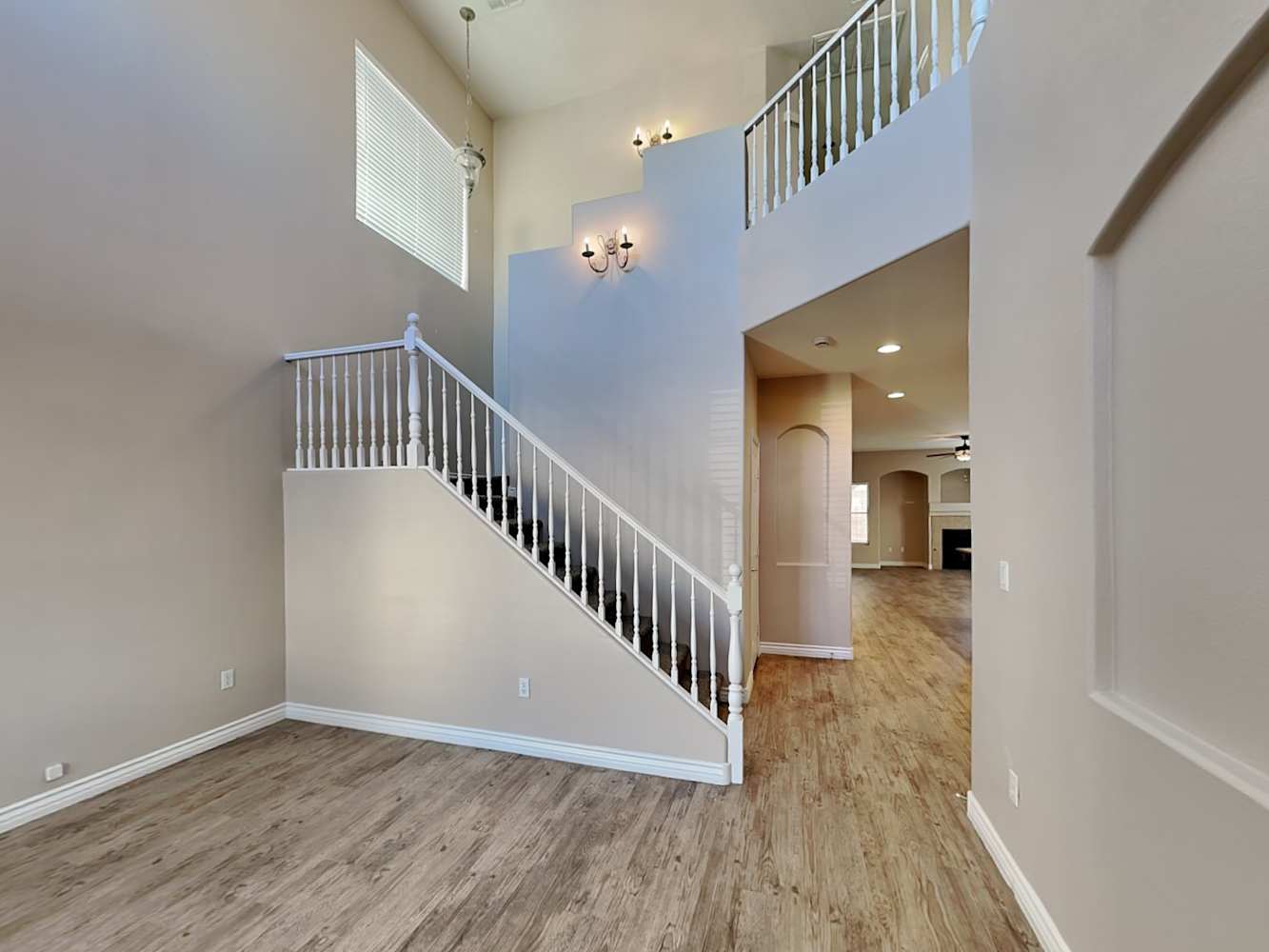 10891 Vestone St photo 5