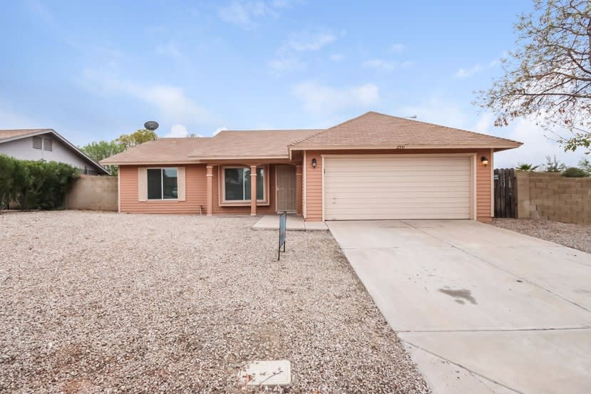 2551 E Diamond Cir Mesa, AZ 85204 photo 4