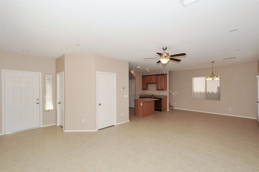 687 Calamus Palm Pl photo 3