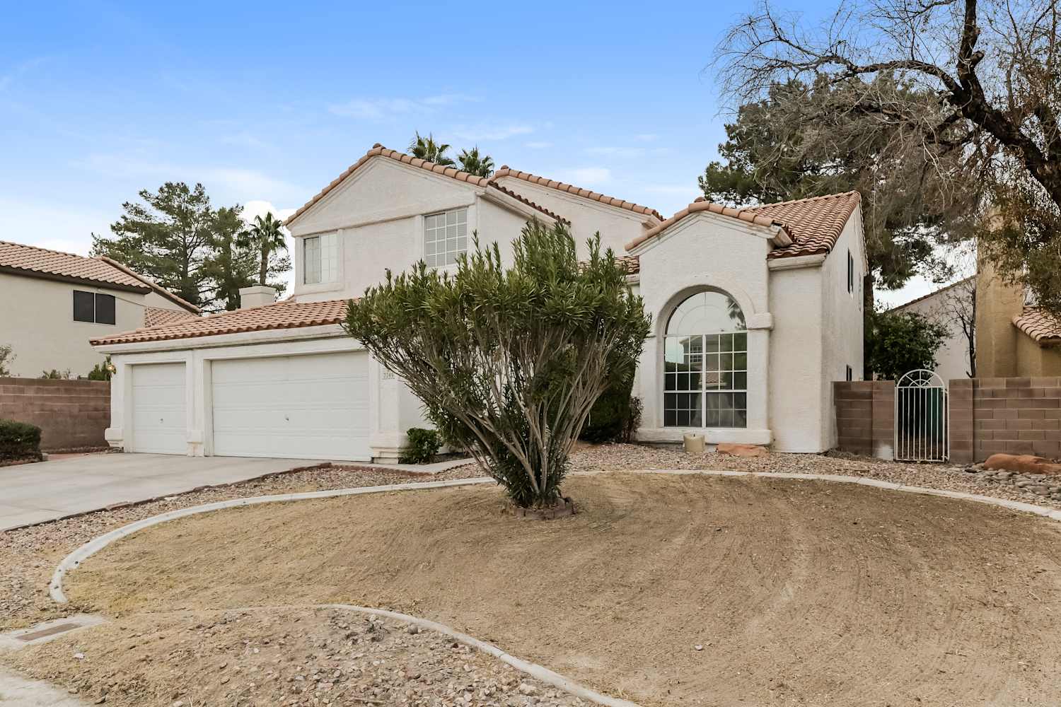 7749 Brook Valley Dr photo 2