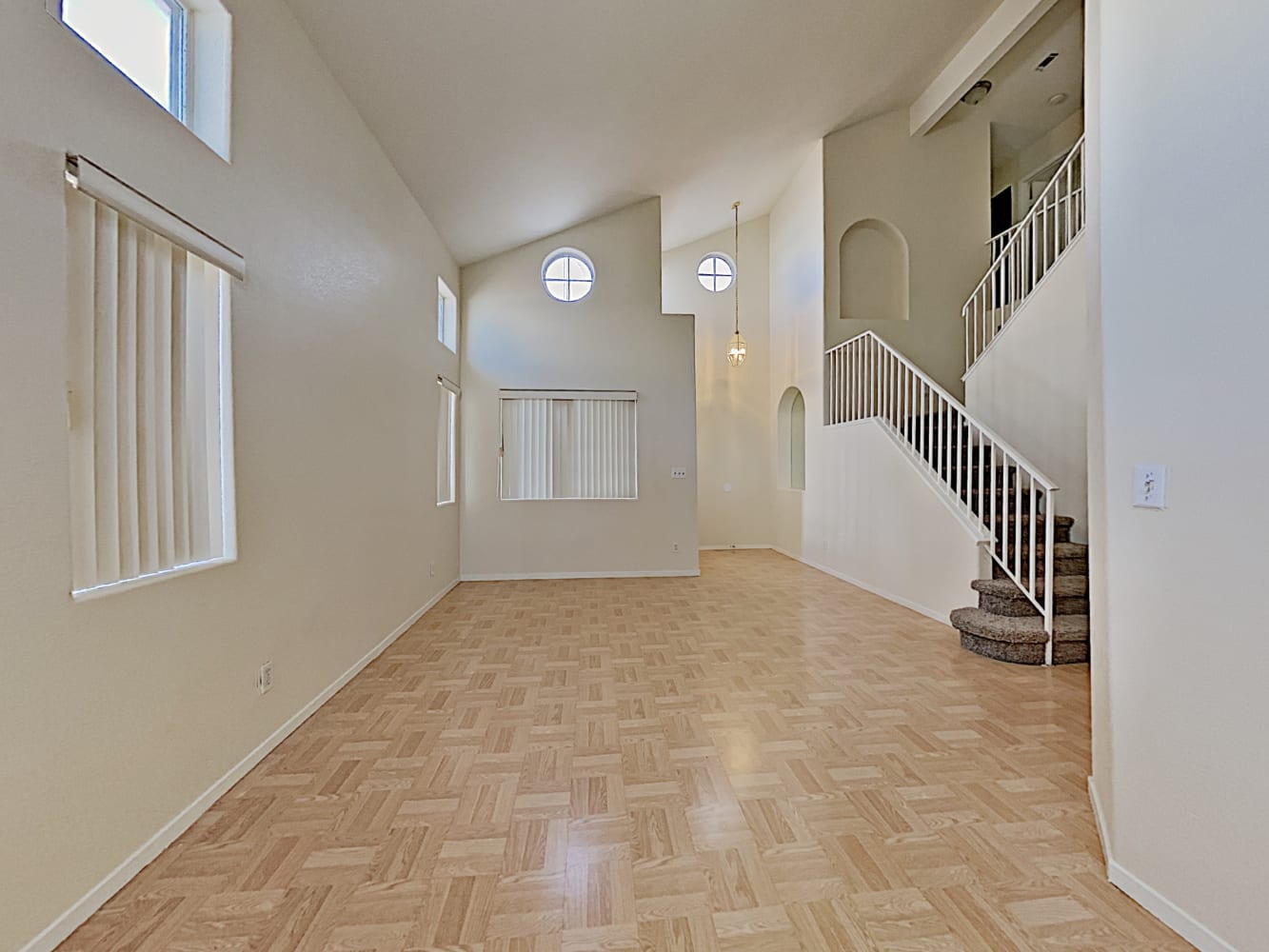 6704 Painted Canyon Ct photo 4