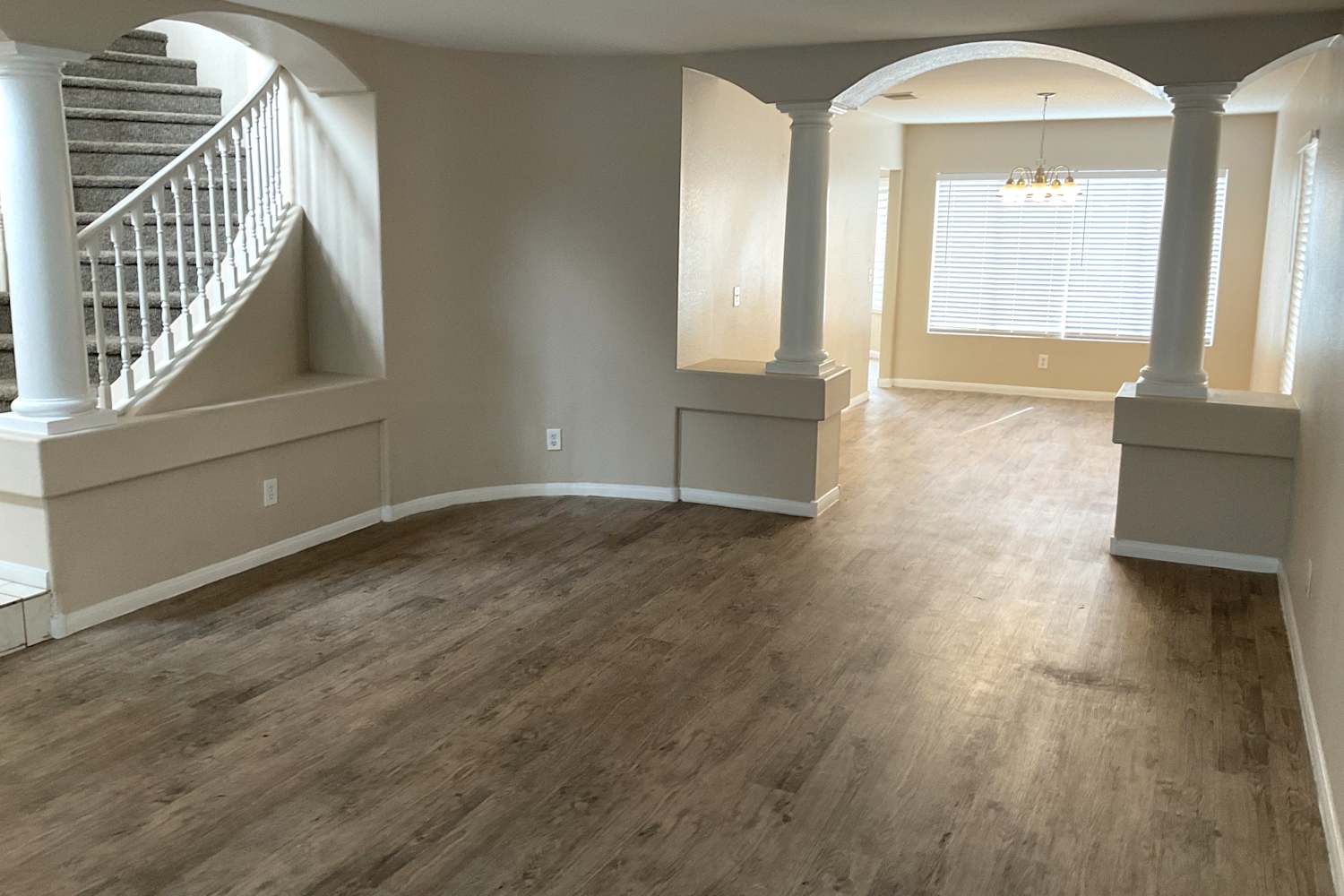 8963 Hillsboro Creek Ct photo 2
