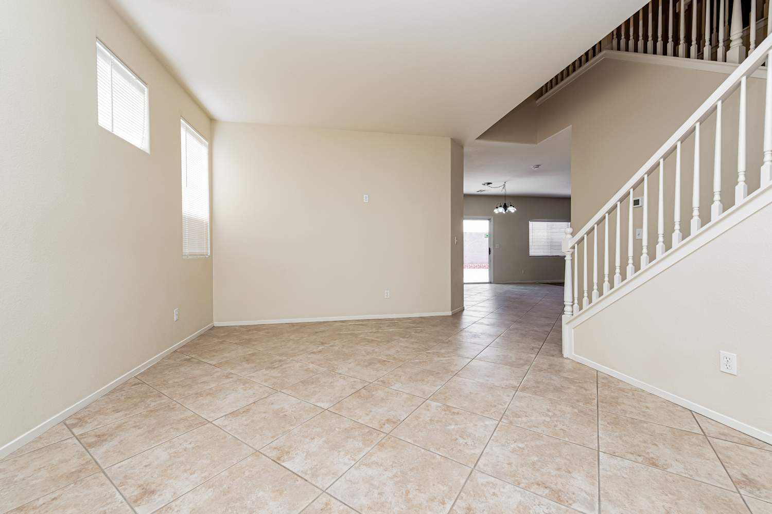 8913 Wolf Dancer Ave photo 5