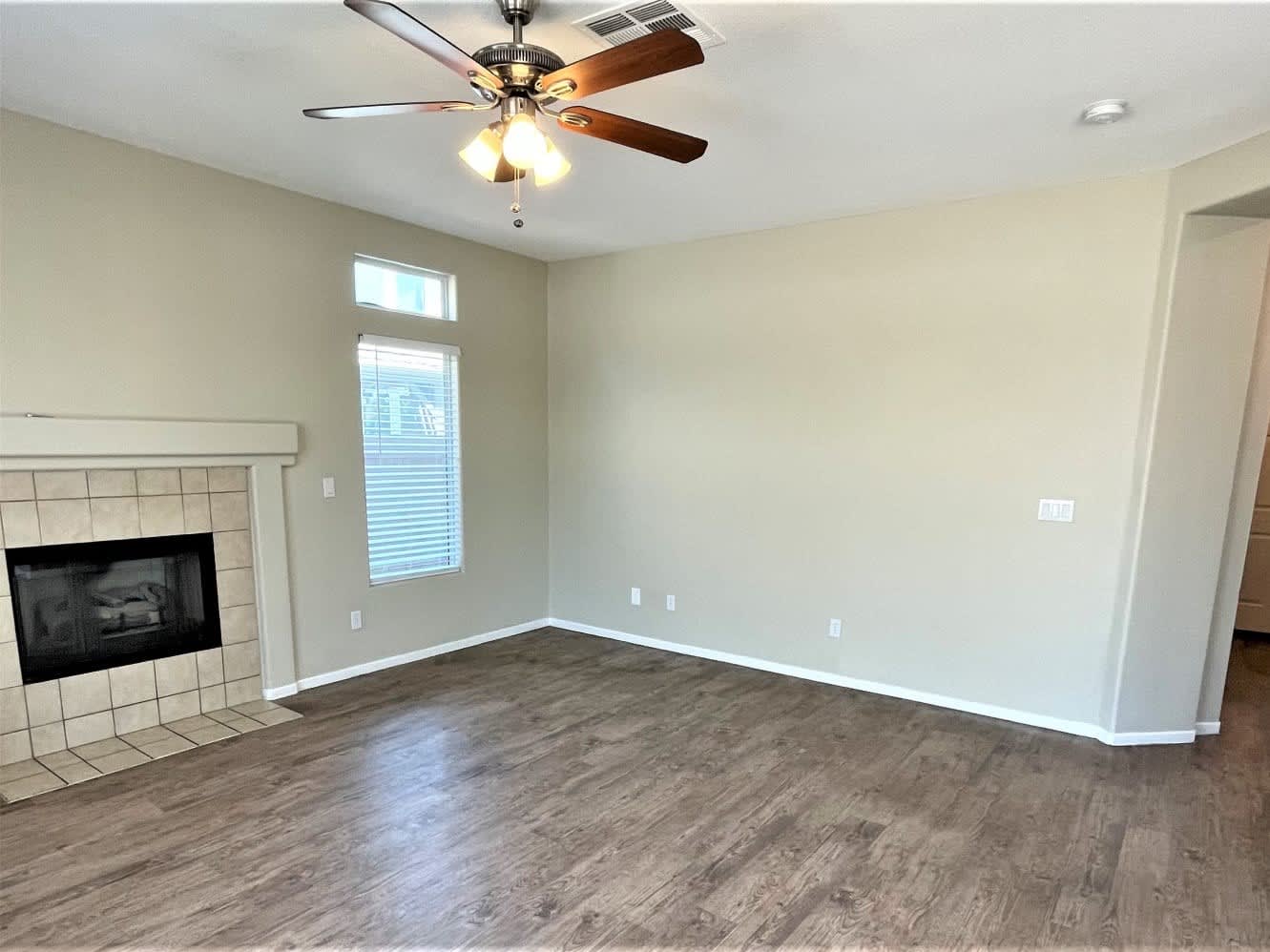 1512 Auburn Valley Ave photo 2