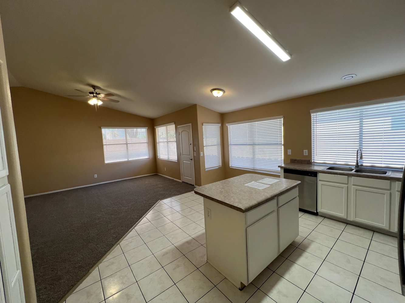 9832 E Olla Ave Mesa, AZ 85212 photo 5
