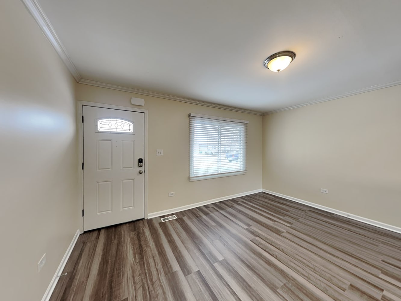 515 Everette Ave photo 3