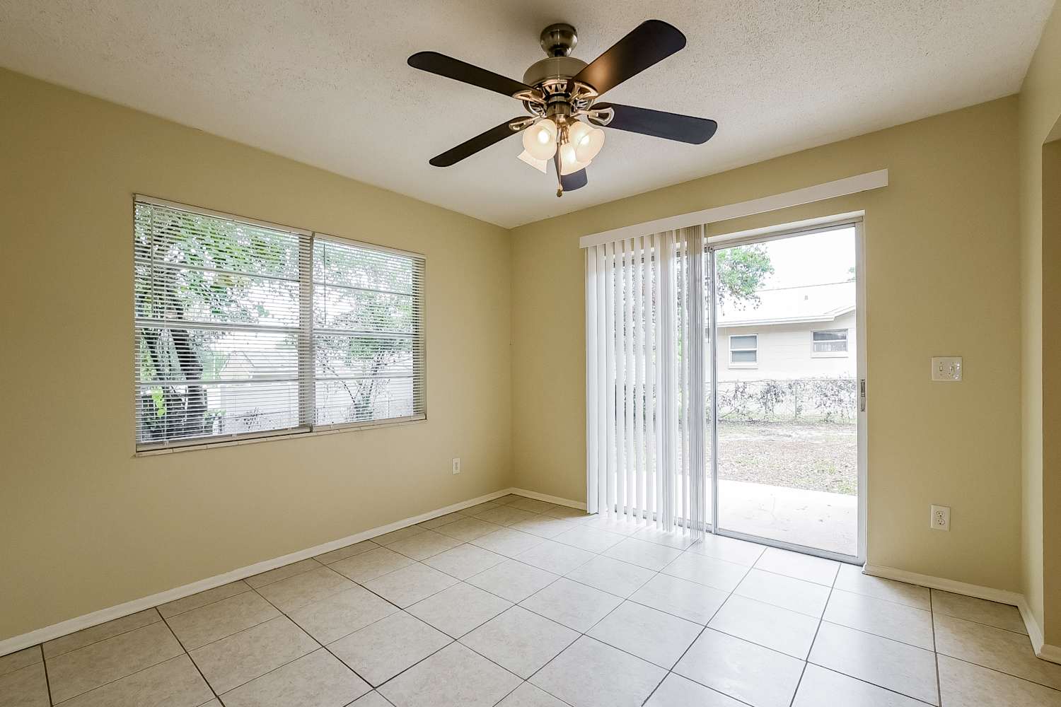 520 Sunrise Dr photo 5