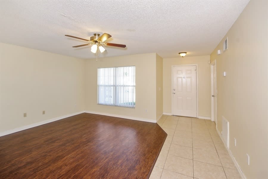5436 Pinto Wy photo 3