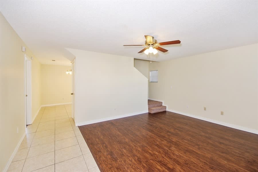 5436 Pinto Wy photo 4
