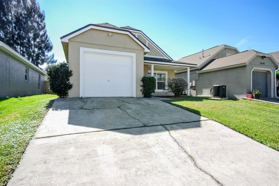 5436 Pinto Wy photo 2