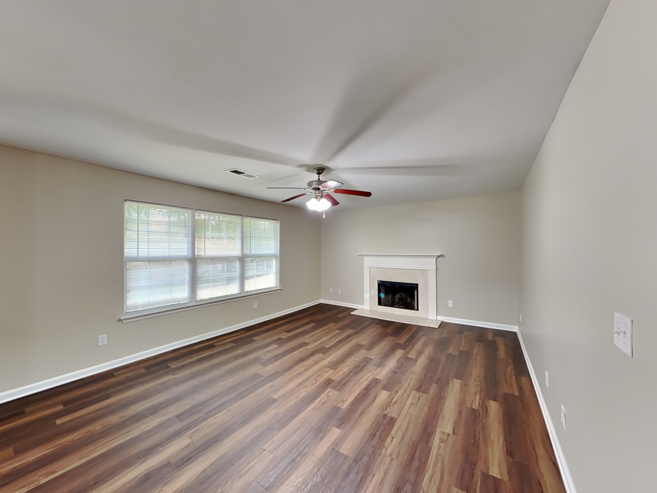 556 S Fortune Way photo 5