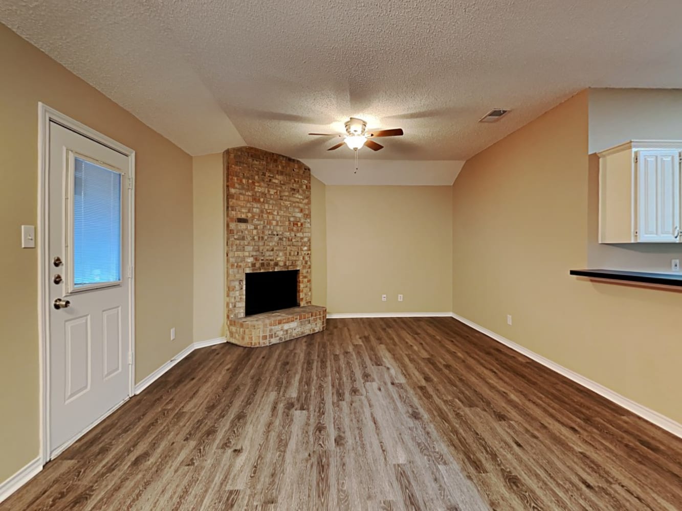 5601 Heatherglen Ter photo 5
