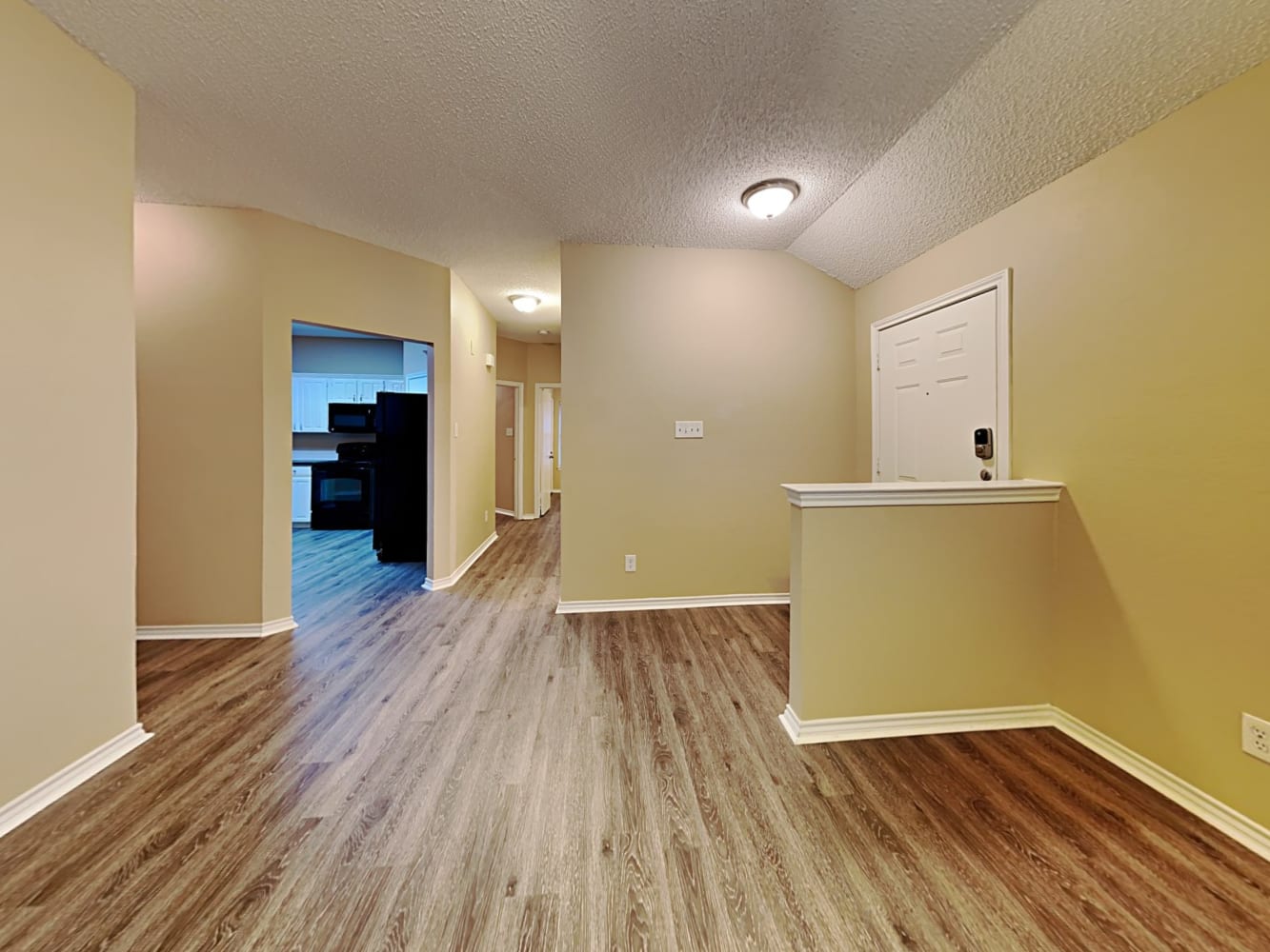 5601 Heatherglen Ter photo 4