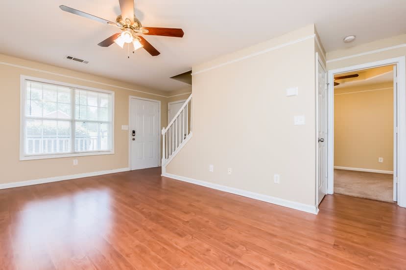 5996 Zane Ct photo 4