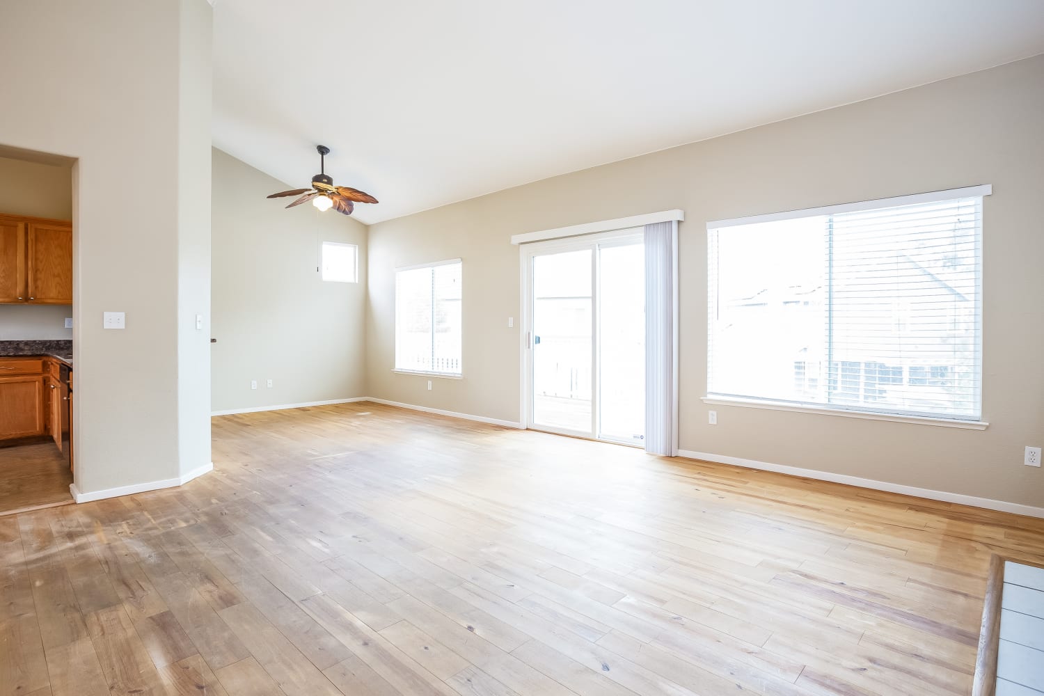 2547 Foghorn Way photo 3