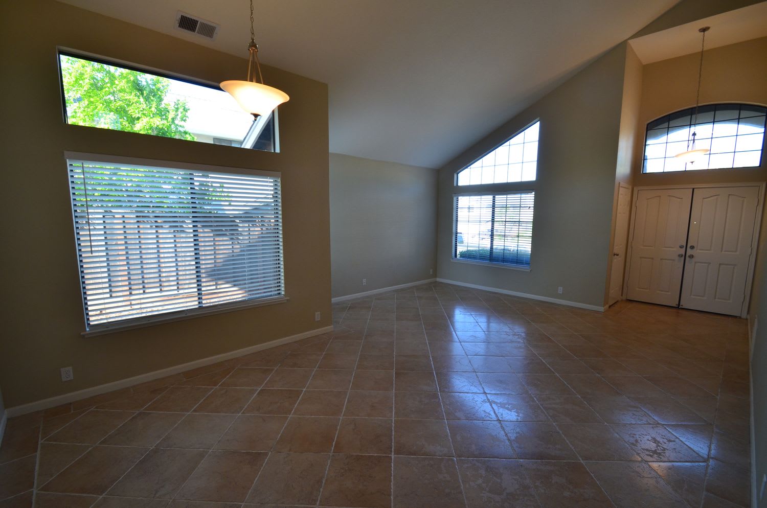 4436 Deerfield Dr photo 3