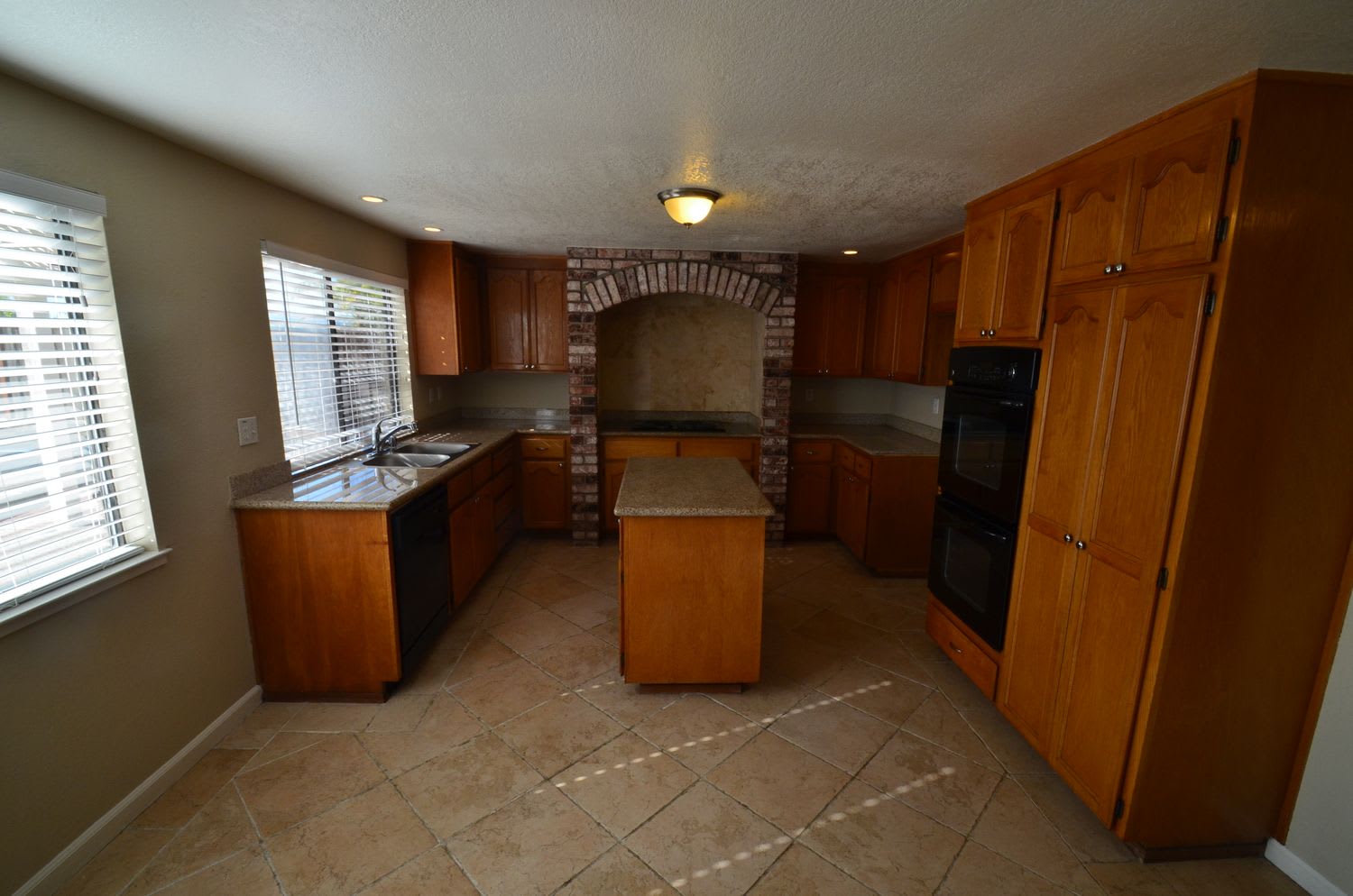 4436 Deerfield Dr photo 5