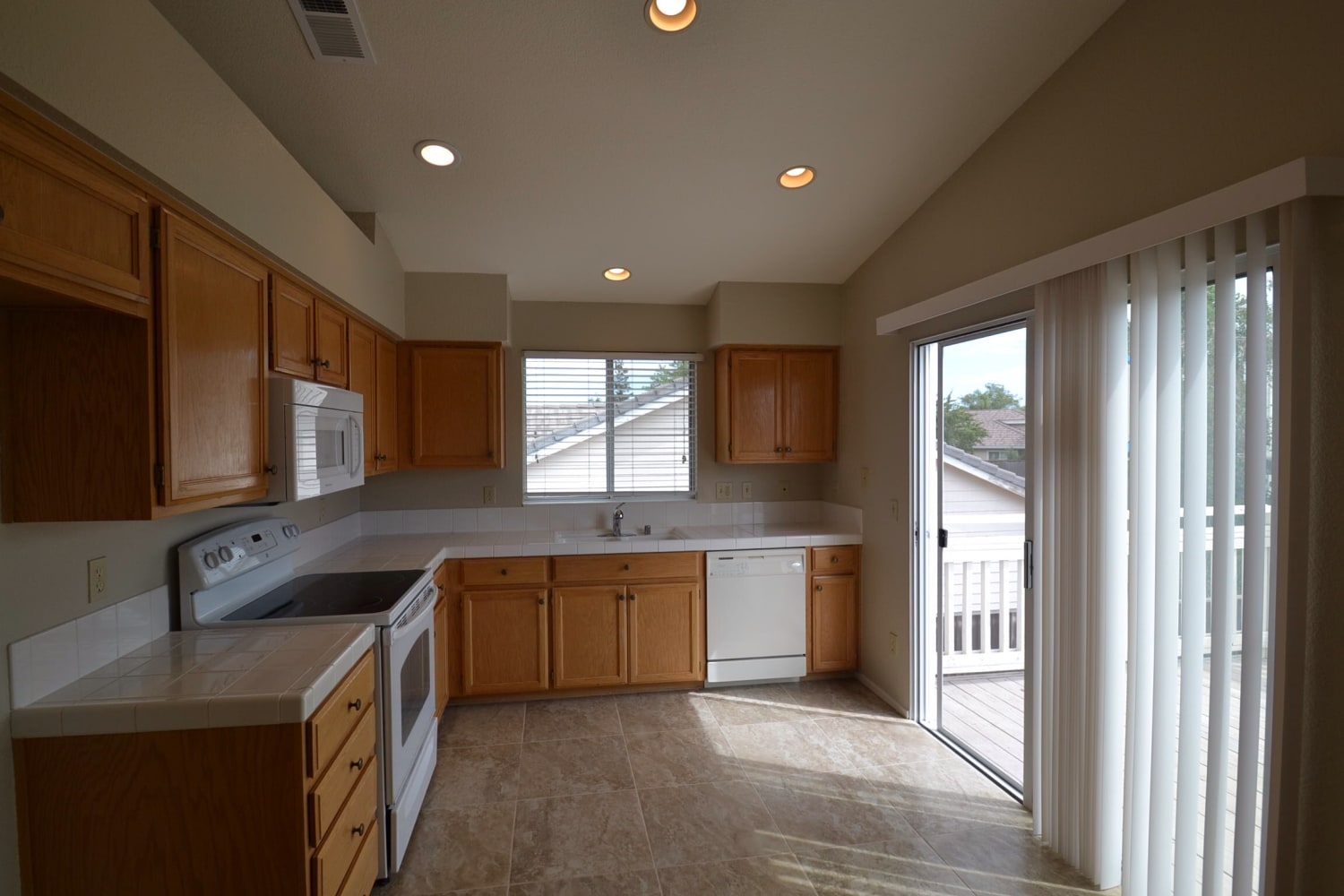 5117 Hereford Ct photo 3