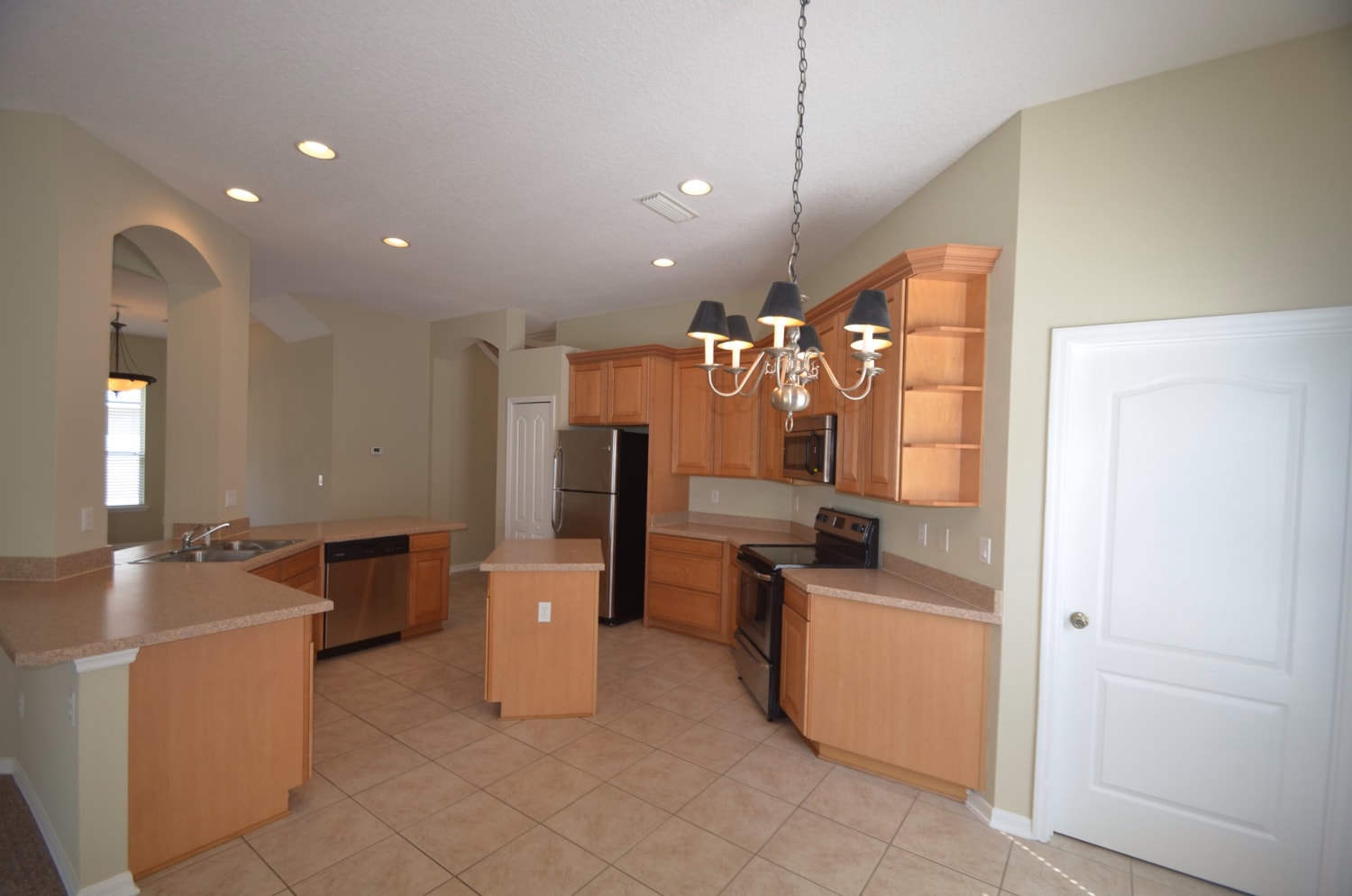 13114 Tom Morris Dr photo 4