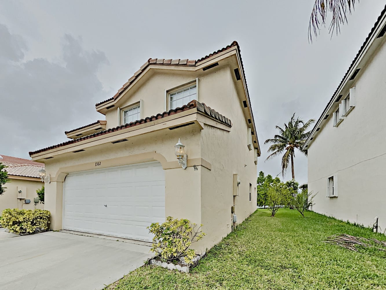 1382 SW 106th Ave photo 5