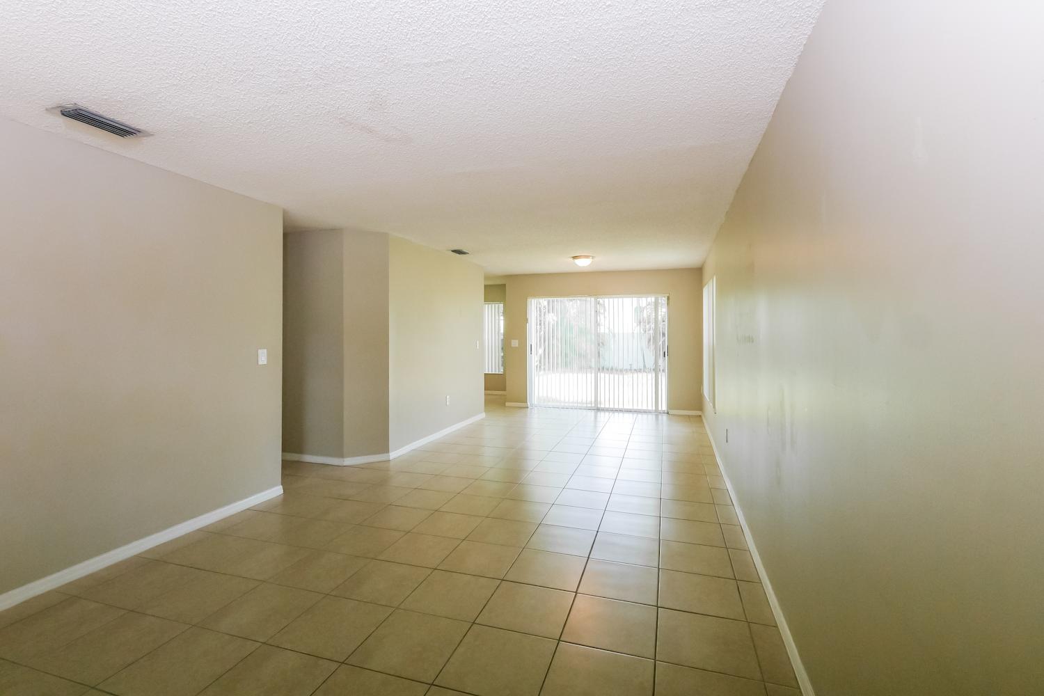 146 Gables Blvd photo 4