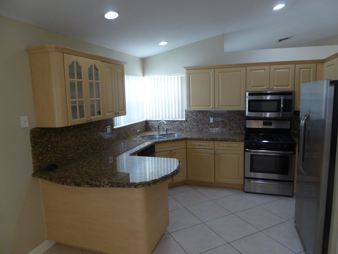 2270 NW 139th Ave photo 3