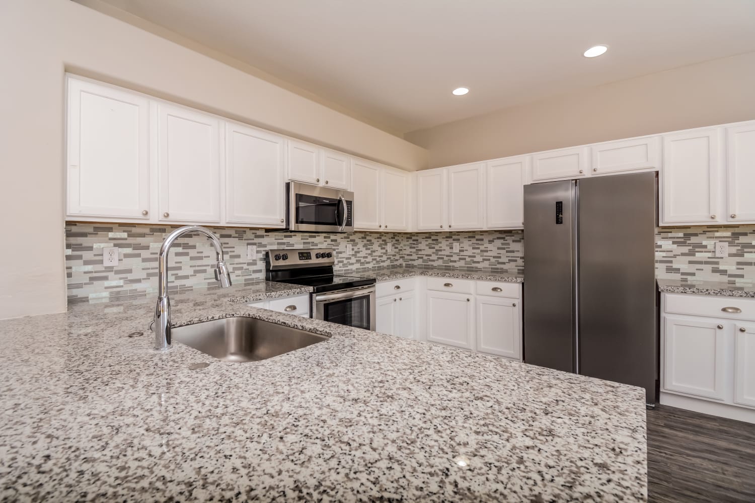 10237 W Chipman Rd Tolleson, AZ 85353 photo 4